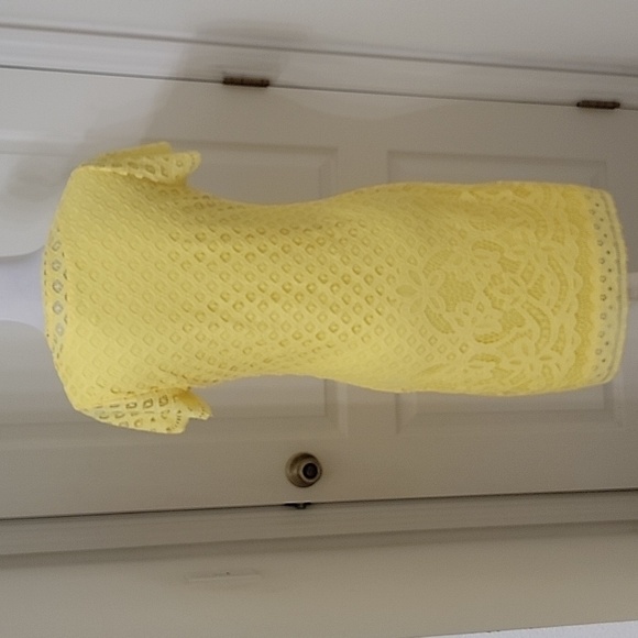 Isaac Mizrahi Size XXS Yellow Lace Overaly Knee Length Shift Dress, EUC - Picture 4 of 13
